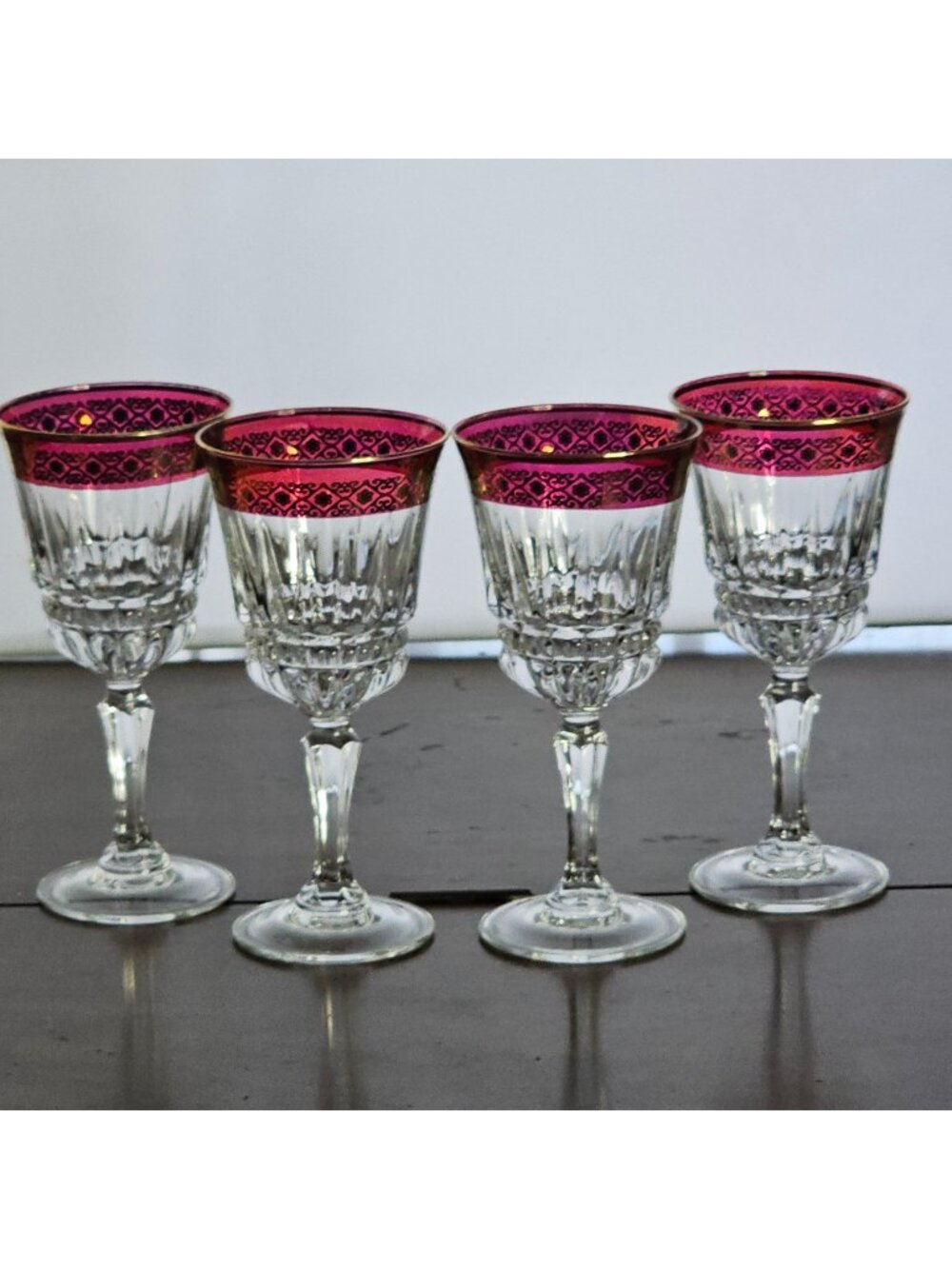 4 Cristal d'Arques Luminarc Wine Glasses 6" ruby banded Barcelona cut glassware